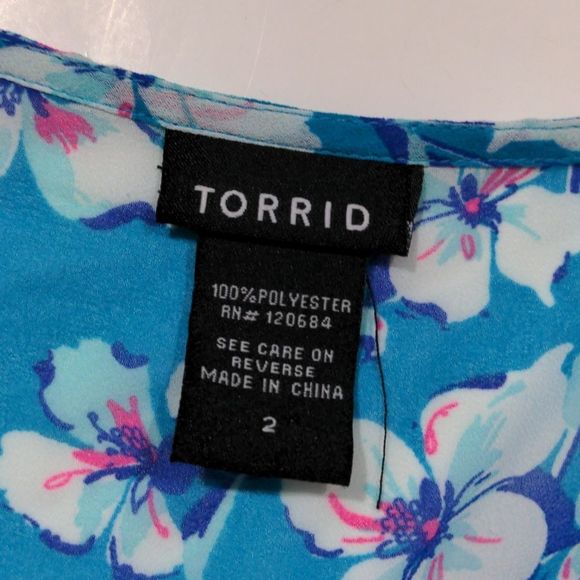 Torrid Floral Chiffon Short Sleeve Top in Aqua Blue size 2 - Picture 7 of 11
